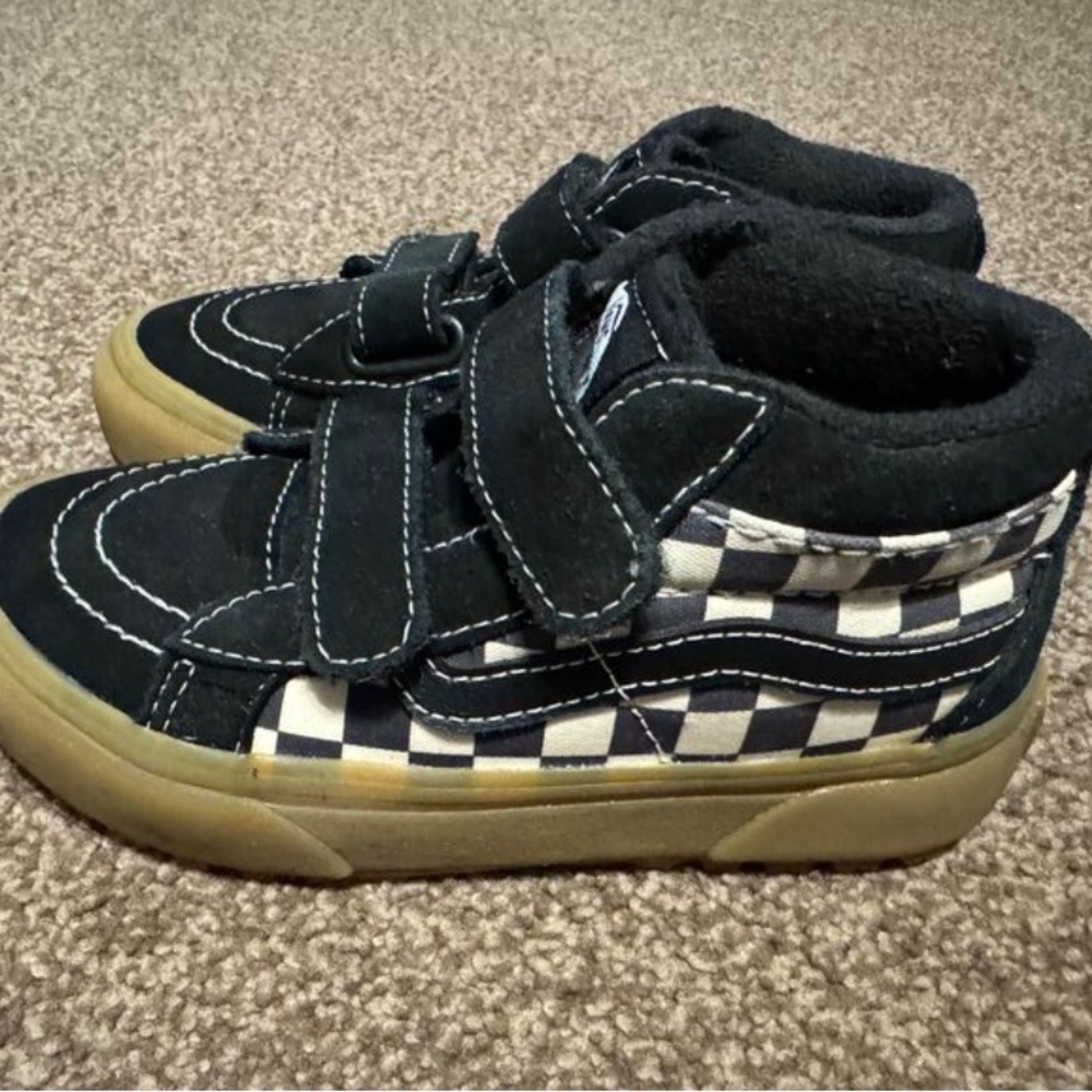 Kids Vans MTE size 12